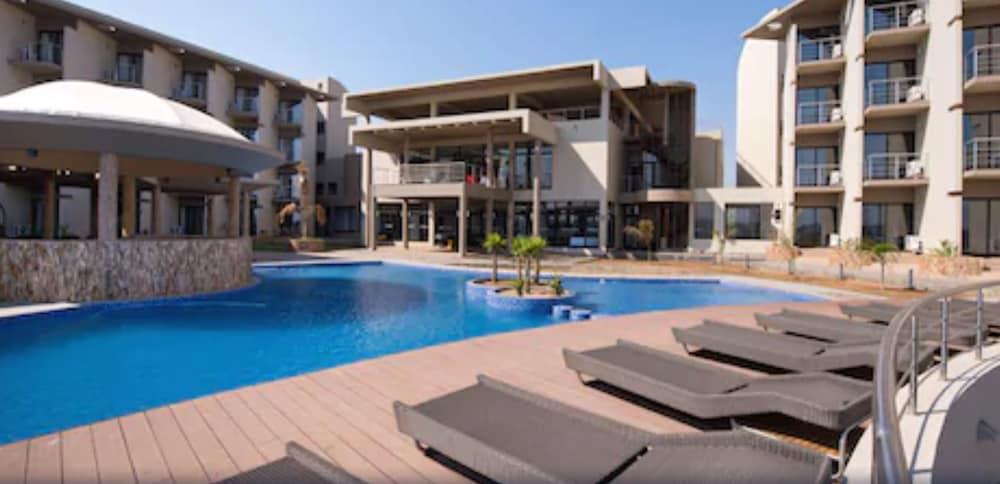 Hotel Vip Executive 테테 외부 사진