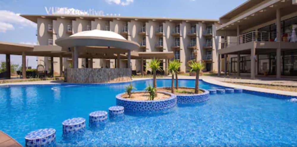 Hotel Vip Executive 테테 외부 사진